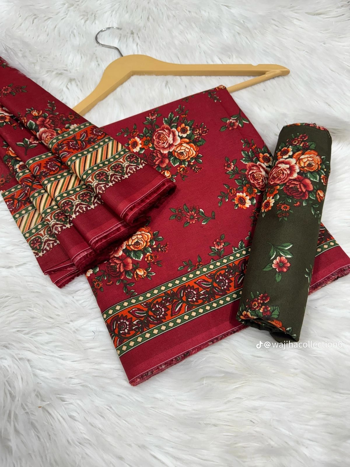 MARIA.B-3PC Printed lawn shirt & trouser with lawn dupatta