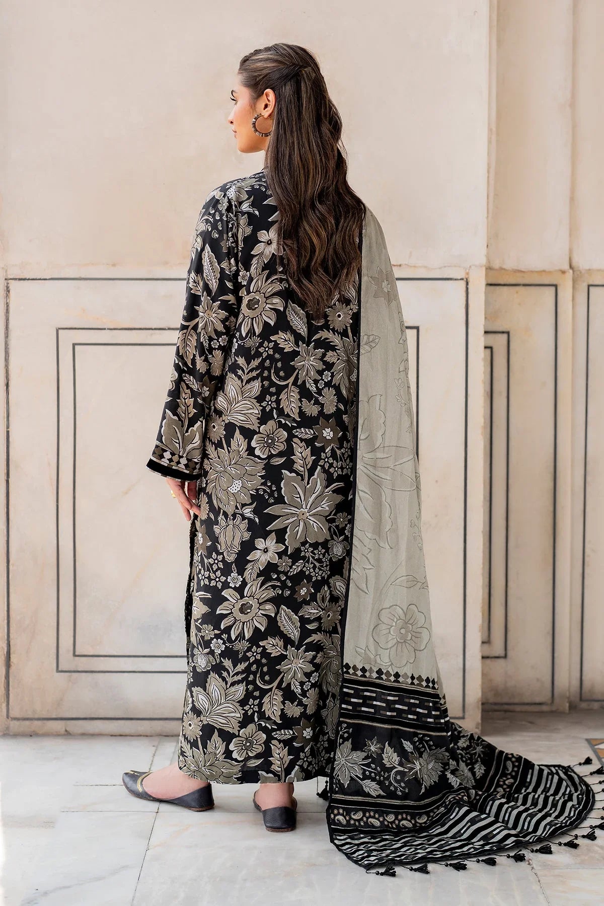 Baroque D-786 3Pc Printed karandi Unstiched