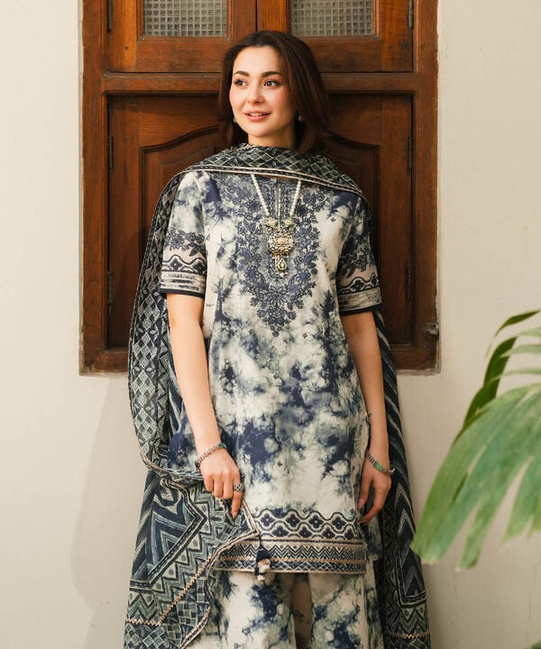 Sapphire - 3Pc embroidered Lawn Shirt And Printed Dupatta With Trouser