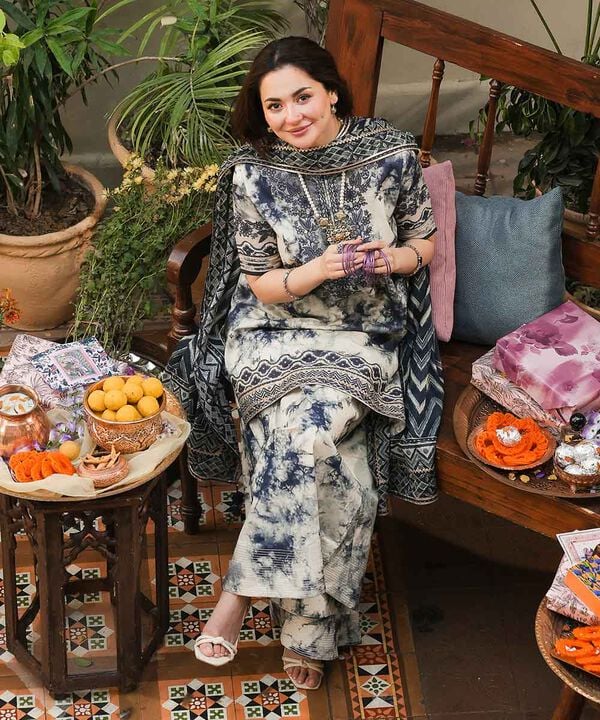 Sapphire - 3Pc embroidered Lawn Shirt And Printed Dupatta With Trouser