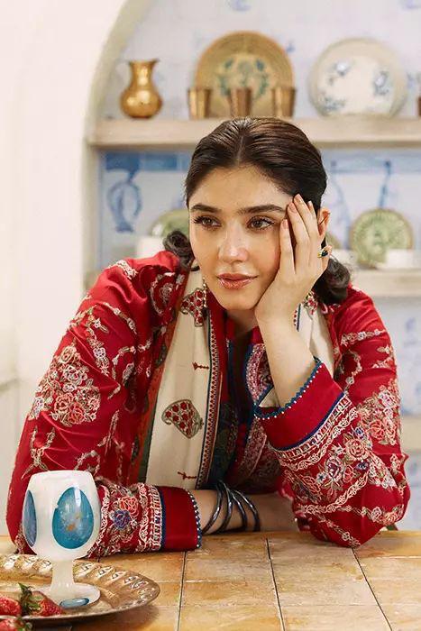 ZAHRA SHAHJAHAN - 3PC EMBROIDERED LAWN SHIRT AND PRINTED DUPPATA WITH EMBROIDERED TROUSER
