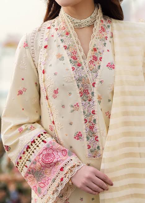 Qalamkar- 3PC Fancy embroidered lawn shirt & printed dupatta with patches