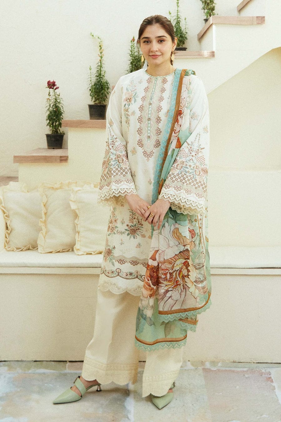 Zarashahjhan Embroidered off white Lawn Three Piece COCO-07