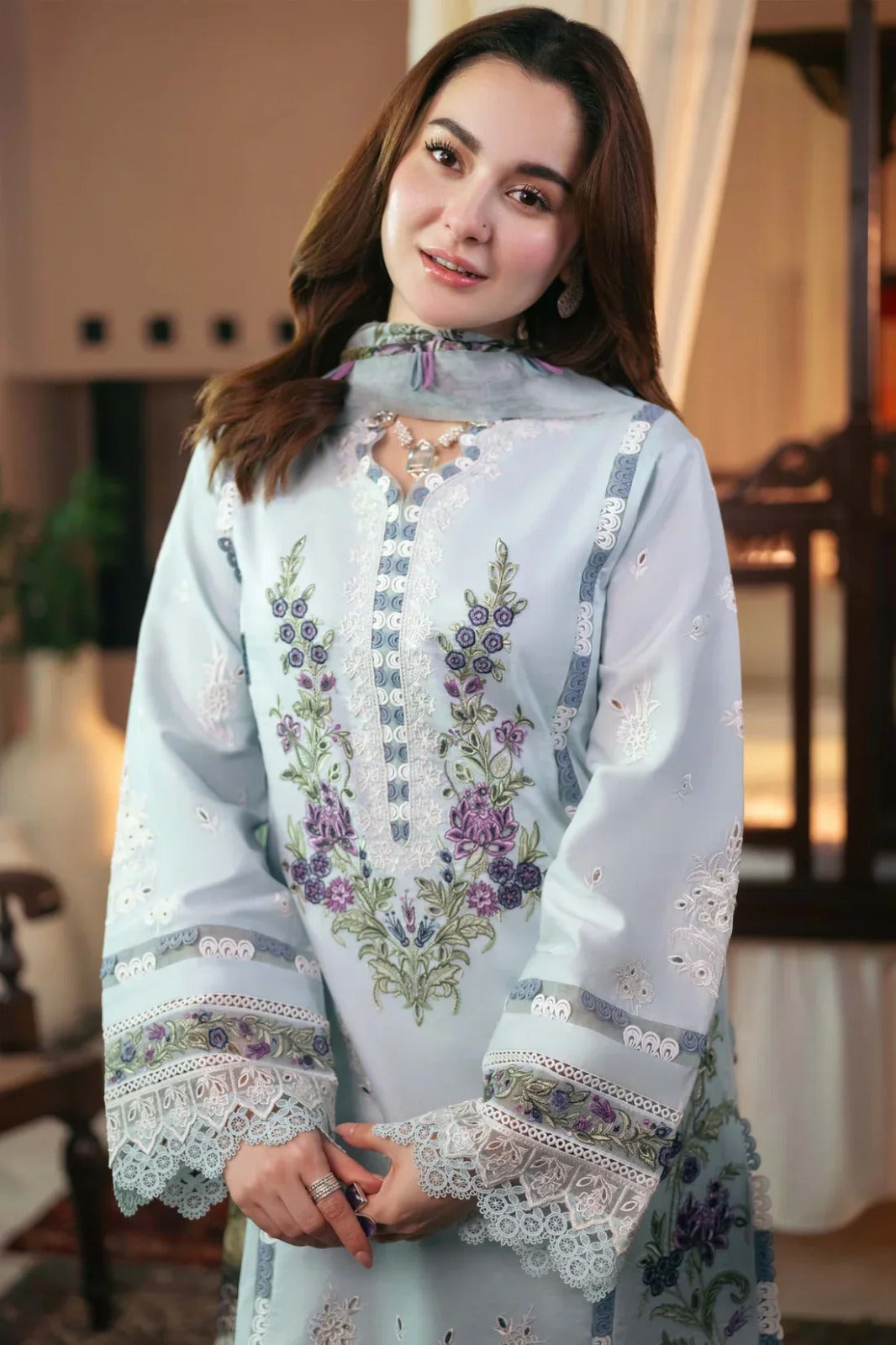 Qalamkar Chikenkari Embroidered lawn Three Piece QL-1028