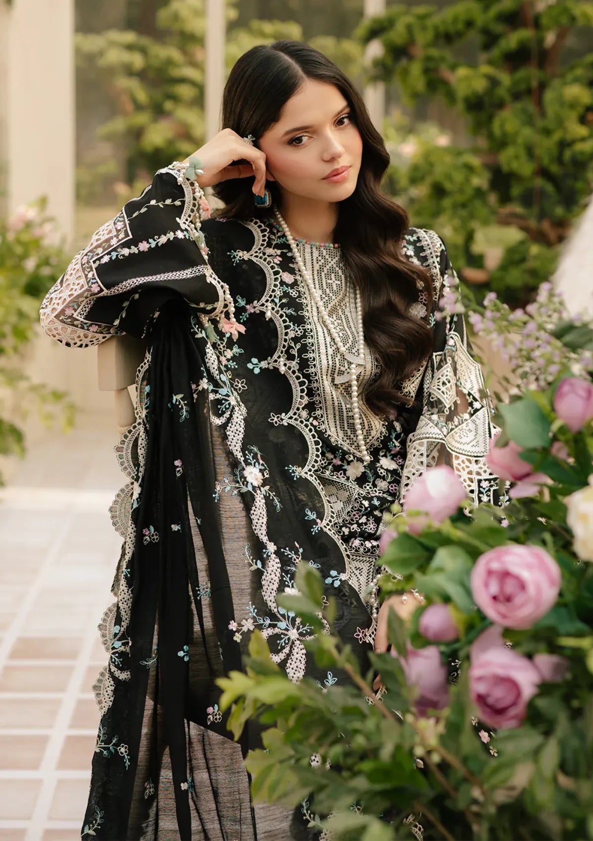 MARIA.B EMBROIDERED LAWN 3PC UNSTICHED
