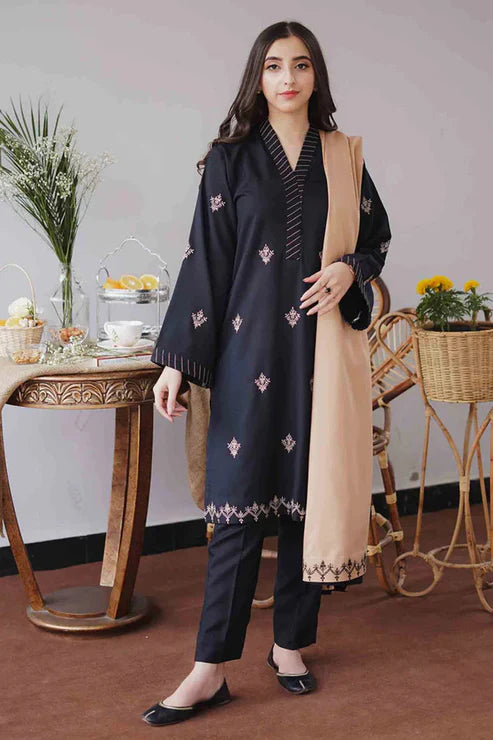 Nayyab Collection Fcc-765 Dhanak Embroidered three piece With Dhanak Shawl Unstiched