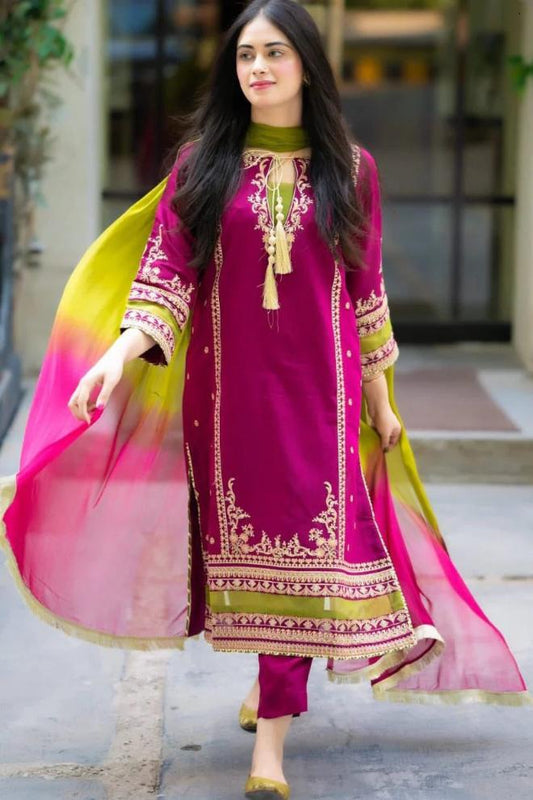OMAL BY KOMAL - 3PC EMBROIDERED LAWN SHIRT WITH BAMBAR DUPPATA AND  TROUSER