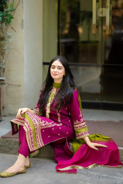 OMAL BY KOMAL - 3PC EMBROIDERED LAWN SHIRT WITH BAMBAR DUPPATA AND  TROUSER