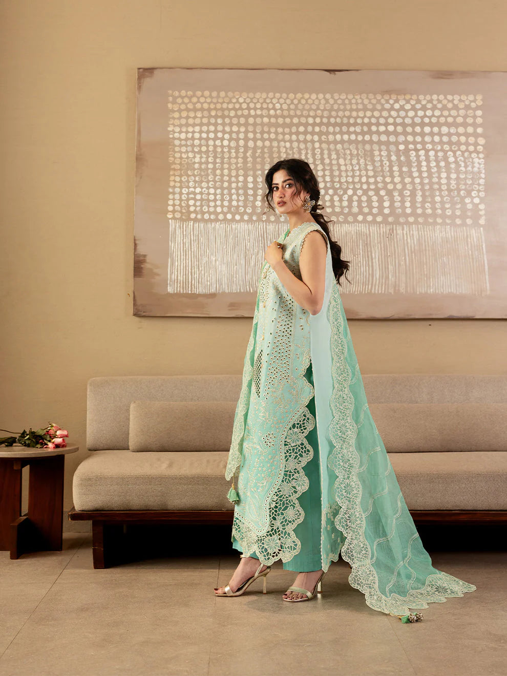 MAHNUR EMBROIDERED LAWN 3PC UNSTICHED