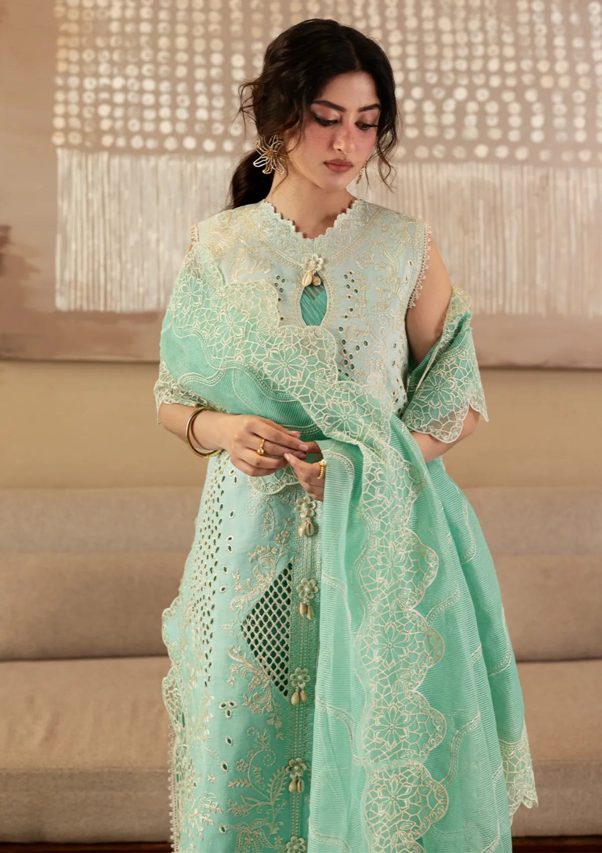 MAHNUR EMBROIDERED LAWN 3PC UNSTICHED
