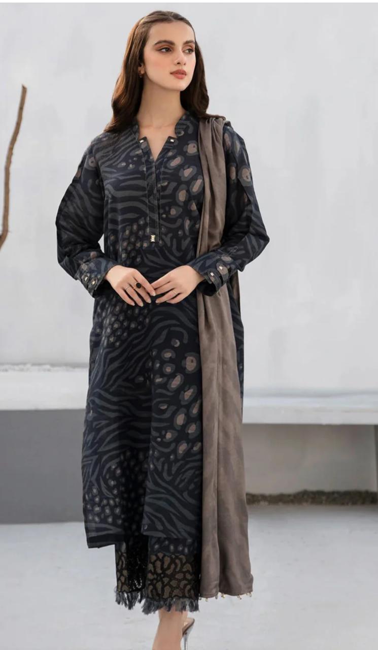 BAROQUE-3PC printed shirt &trouser with Karandi dupatta