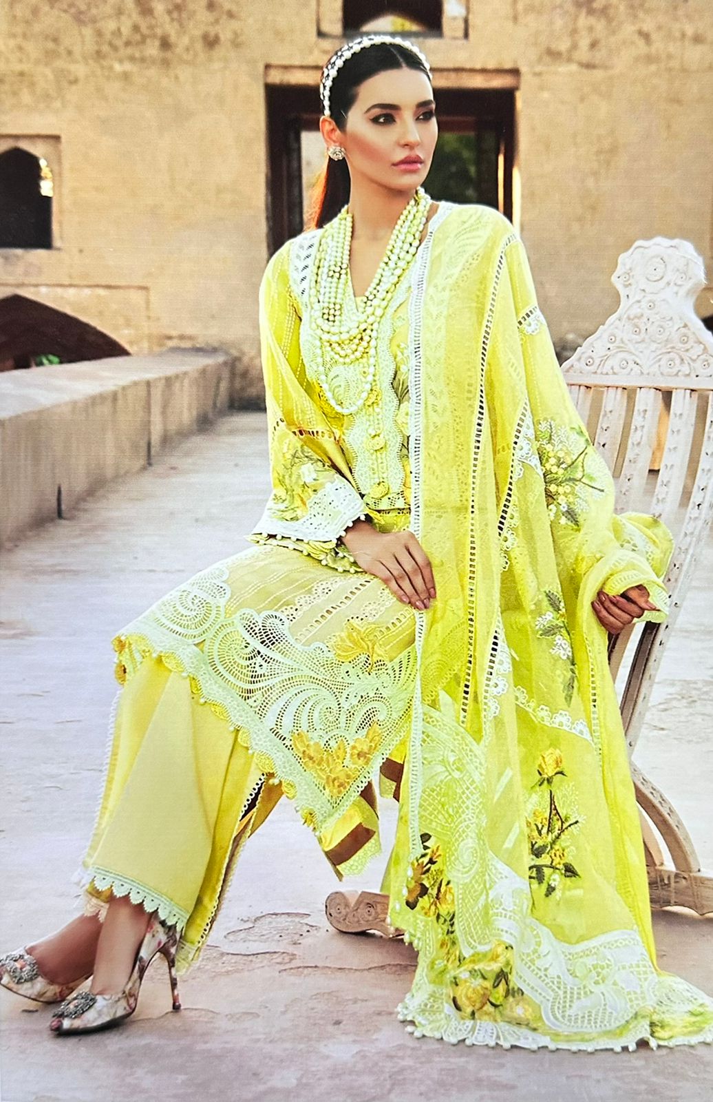 CRIMSON EMBROIDERED LAWN 3PC UNSTICHED